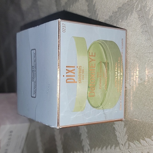 Pixi Eye Detoxifeye Depuffing Eye Patches - Picture 5 of 6